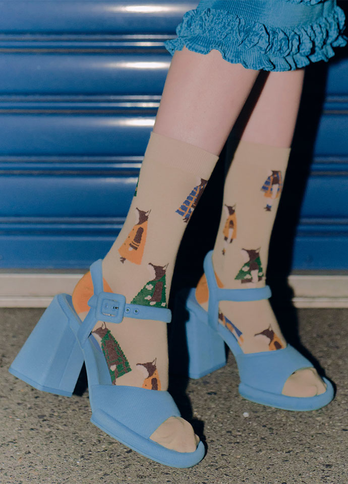 森林散步不對稱造型中長襪